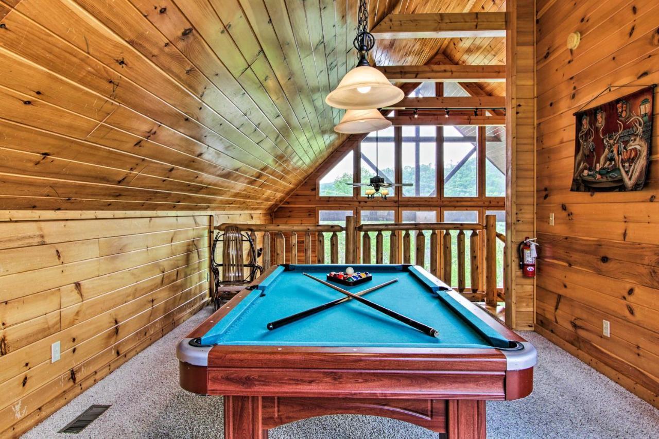 Expansive Gatlinburg Cabin Hot Tub, Deck And Grill! Екстериор снимка
