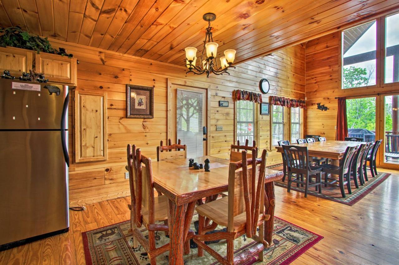 Expansive Gatlinburg Cabin Hot Tub, Deck And Grill! Екстериор снимка
