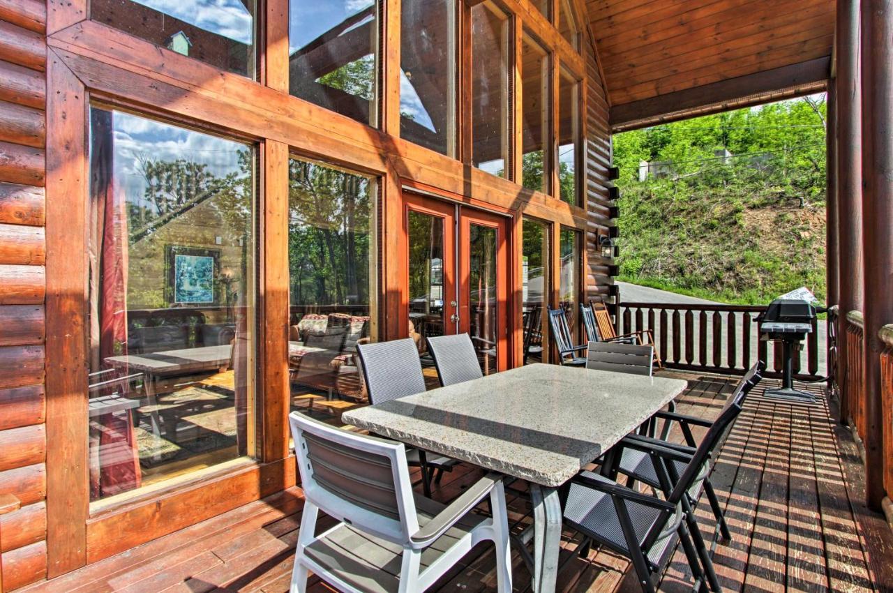Expansive Gatlinburg Cabin Hot Tub, Deck And Grill! Екстериор снимка