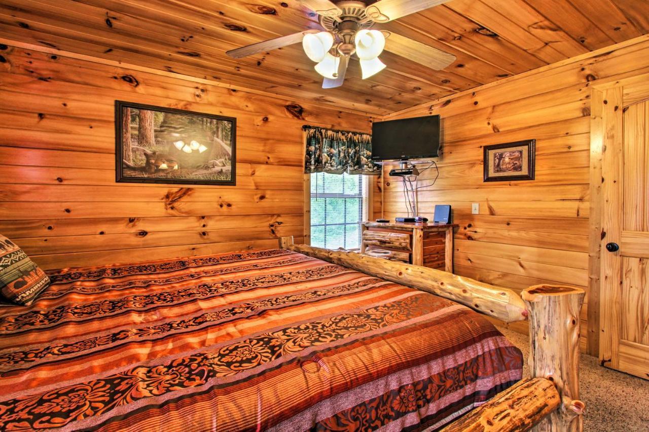 Expansive Gatlinburg Cabin Hot Tub, Deck And Grill! Екстериор снимка