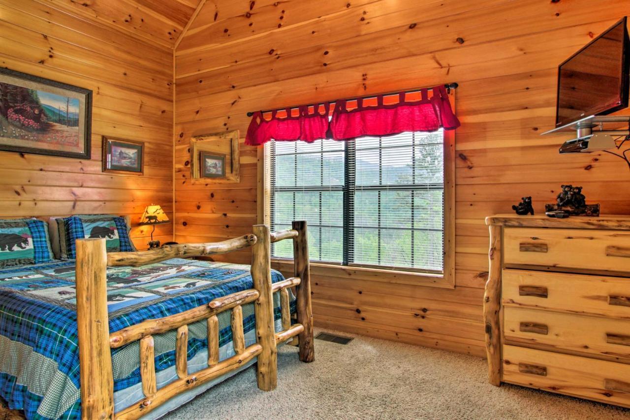 Expansive Gatlinburg Cabin Hot Tub, Deck And Grill! Екстериор снимка